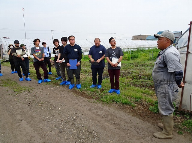 説明する荒川氏