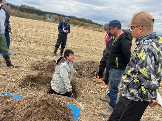 土壌断面調査の説明
