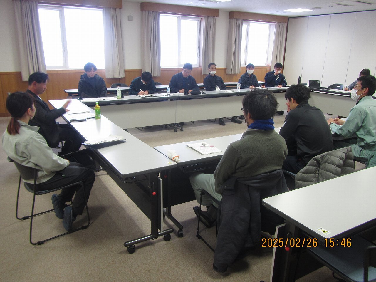 座談会参加者の様子