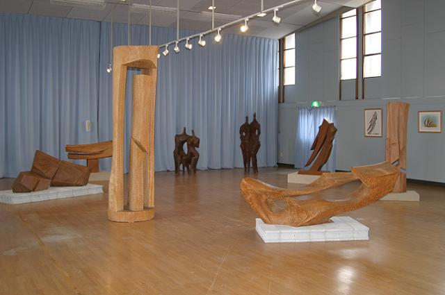 高橋昭五郎彫刻の館.jpg